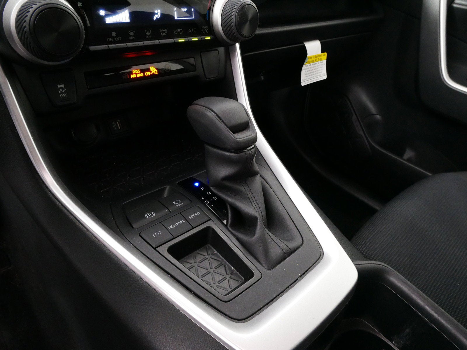 2023 Toyota RAV4 LE *1-OWNER*