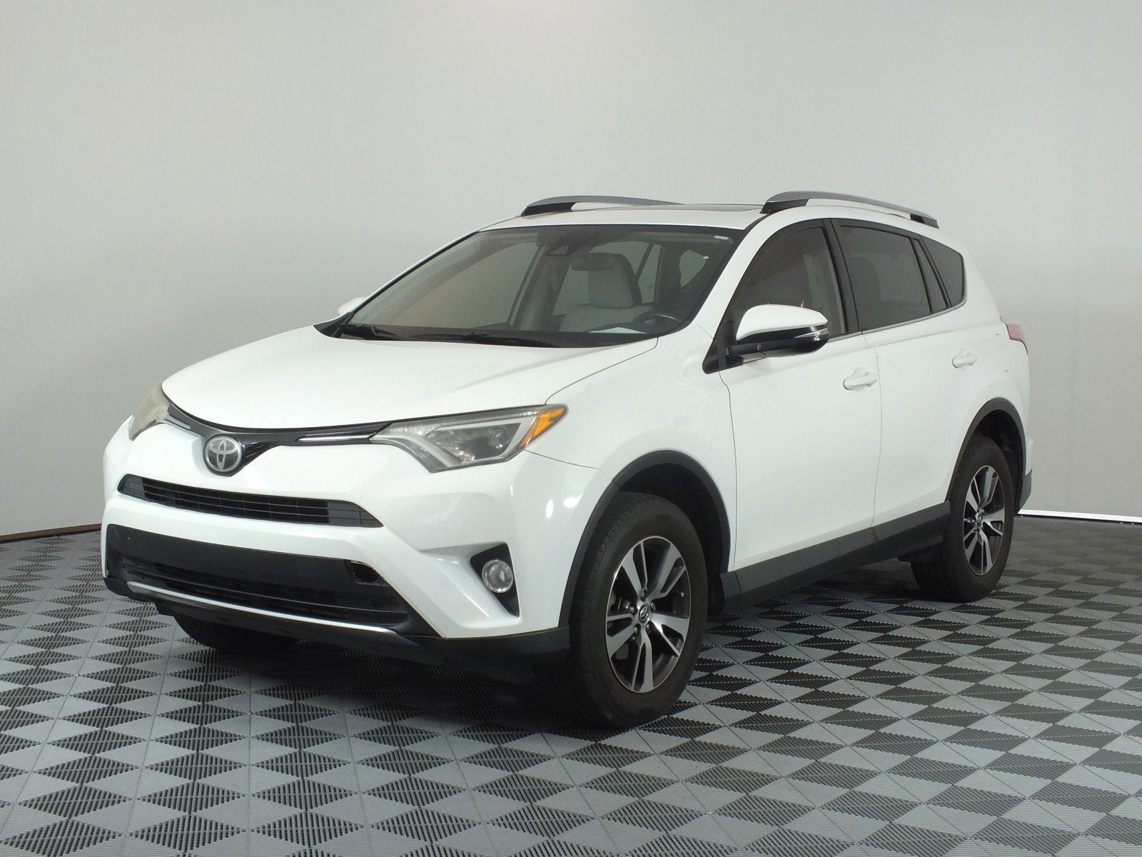 2018 Toyota RAV4 XLE AWD *RELIABLE DAILY DRIVER*
