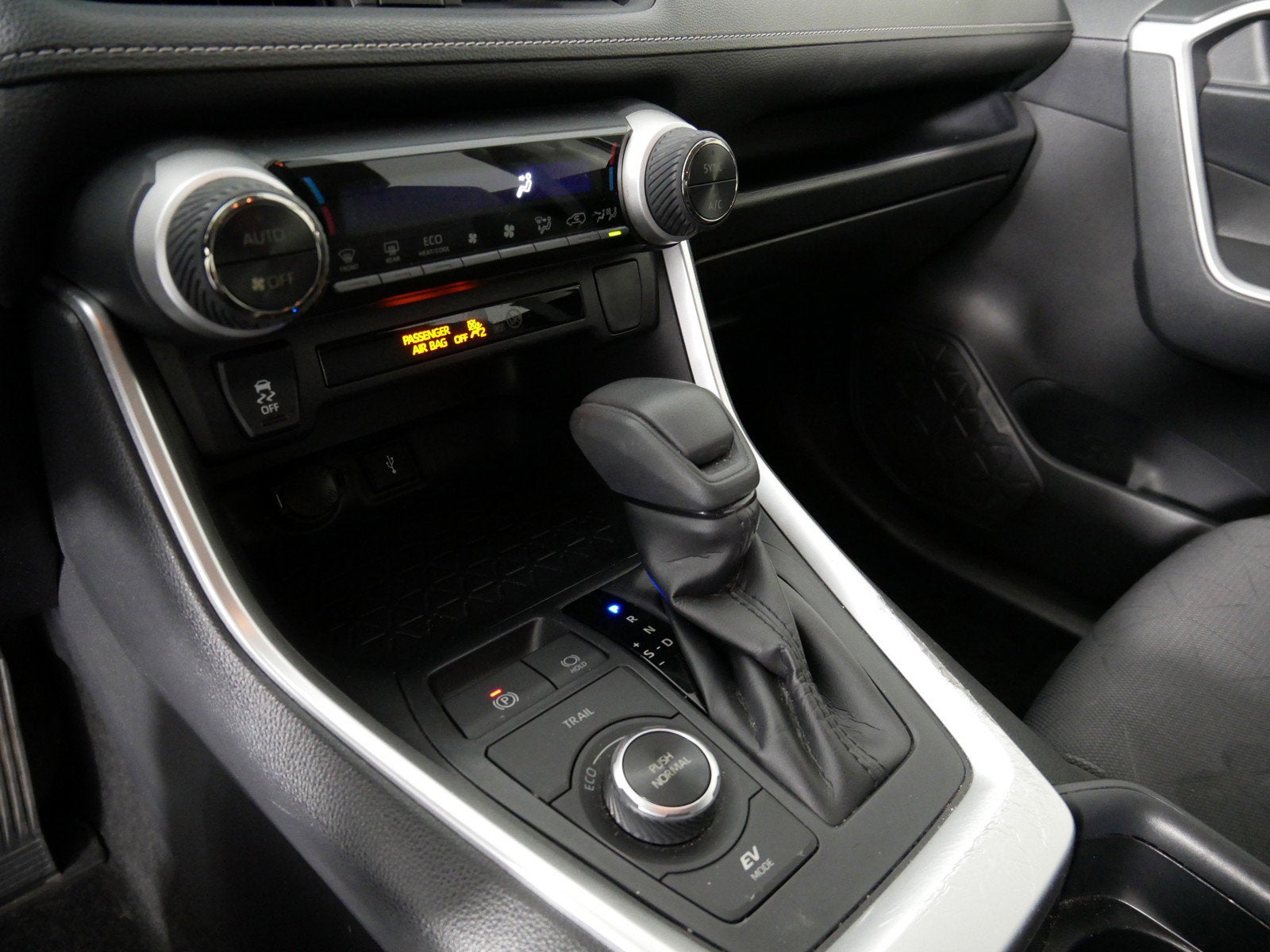 2020 Toyota RAV4 Hybrid XLE AWD *1 OWNER!*