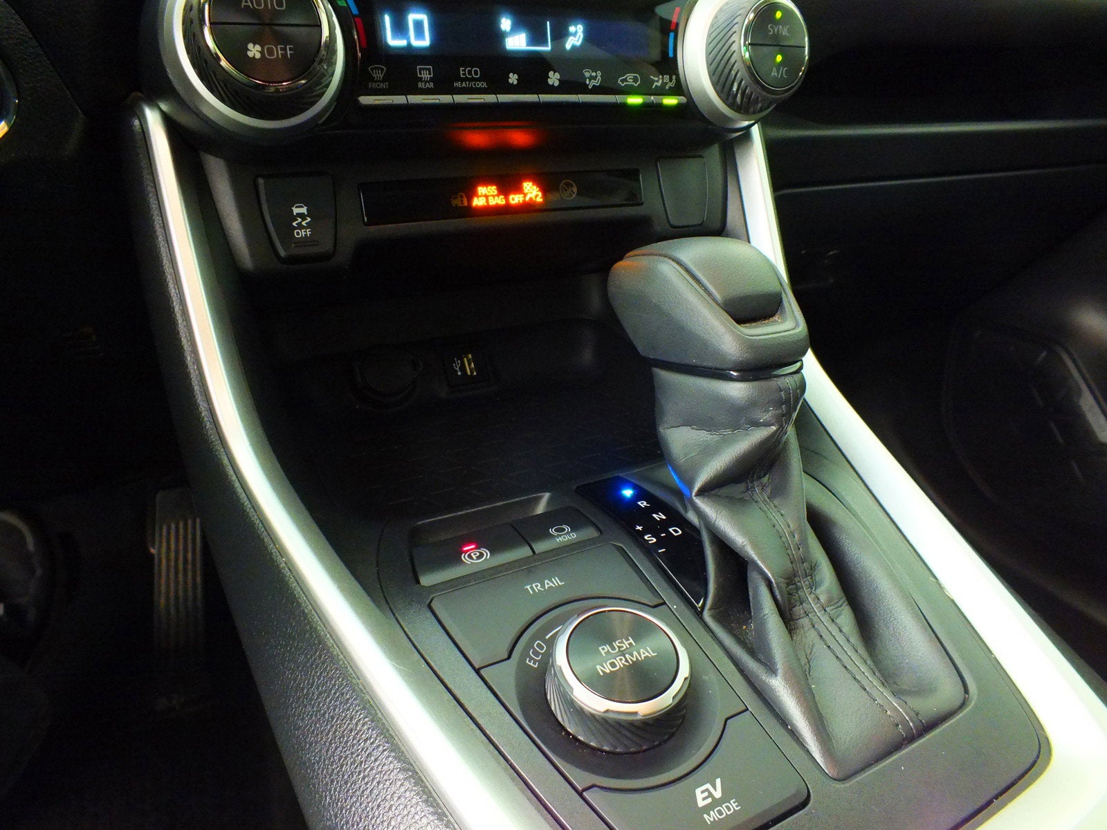 2023 Toyota RAV4 Hybrid XLE AWD *1-OWNER*