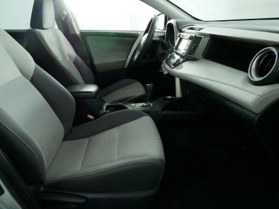 2014 Toyota RAV4 XLE *CLEAN CARFAX*