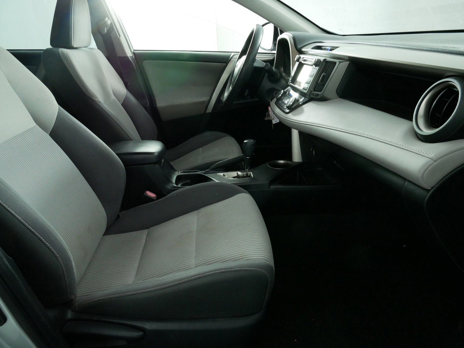 2014 Toyota RAV4 XLE *CLEAN CARFAX*