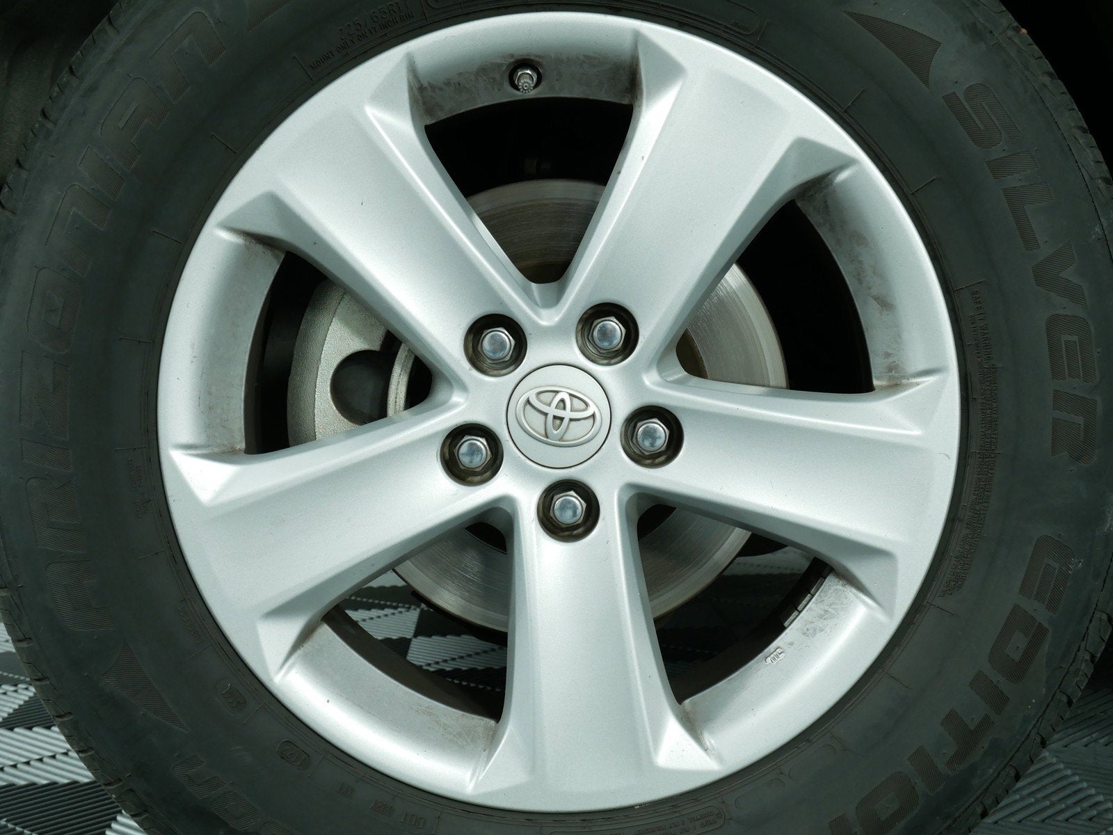 2014 Toyota RAV4 XLE *CLEAN CARFAX*