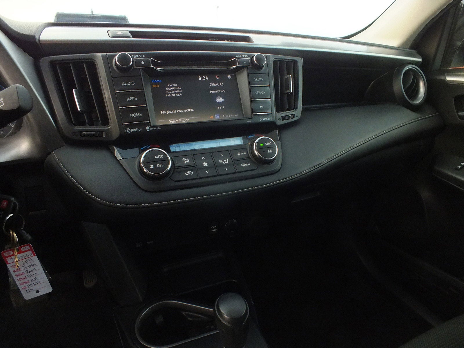 2017 Toyota RAV4 XLE *CLEAN CARFAX*