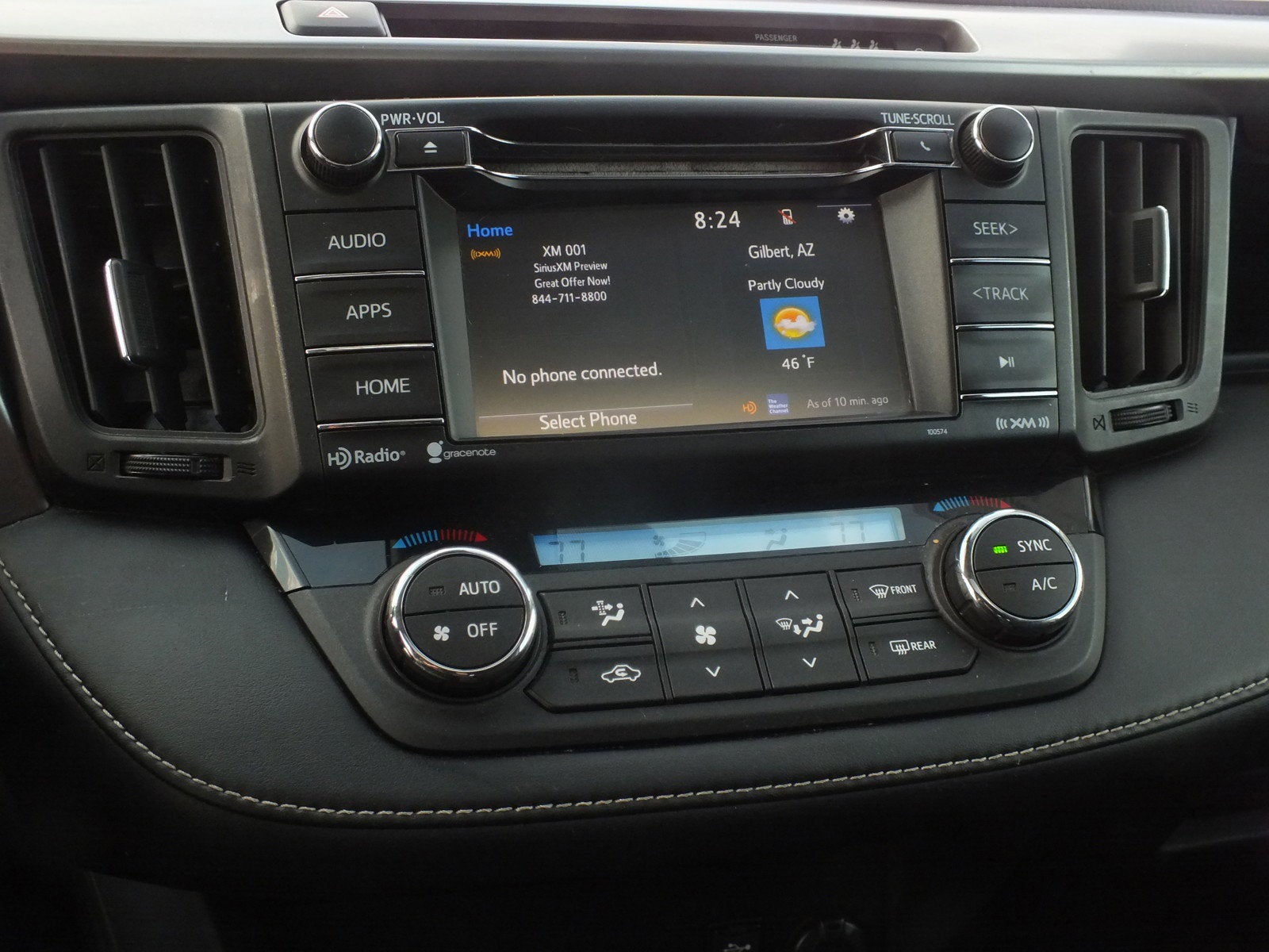 2017 Toyota RAV4 XLE *CLEAN CARFAX*