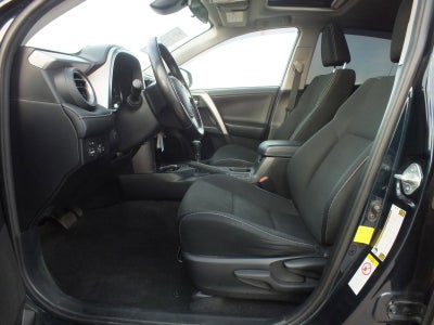 2017 Toyota RAV4 XLE *CLEAN CARFAX*