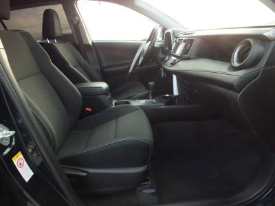 2017 Toyota RAV4 XLE *CLEAN CARFAX*