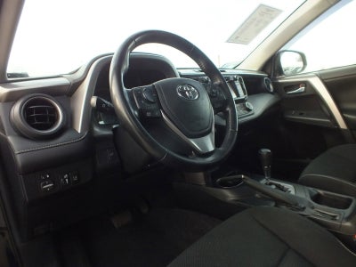 2017 Toyota RAV4 XLE *CLEAN CARFAX*