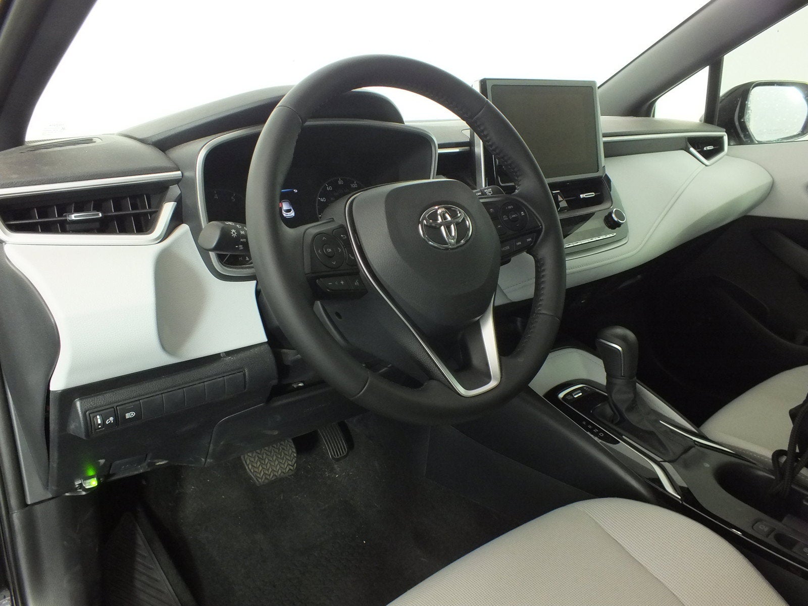 2025 Toyota Corolla Hatchback SE *1-OWNER*