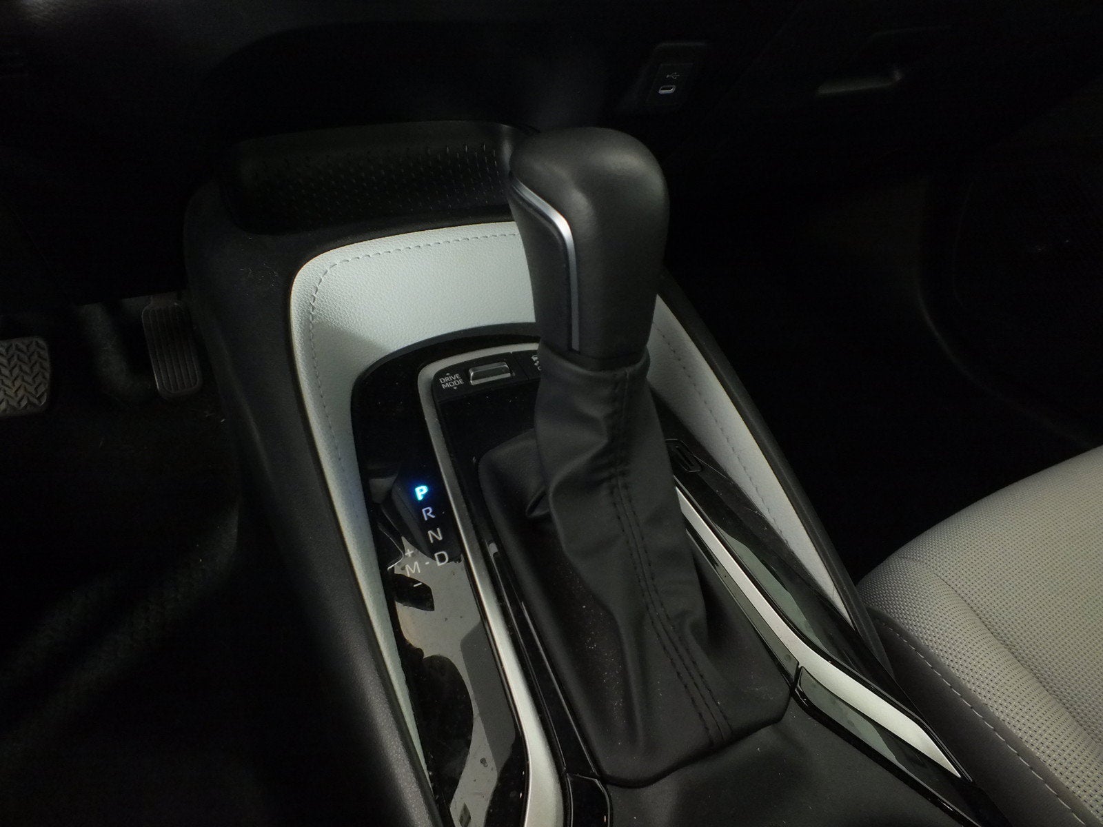 2025 Toyota Corolla Hatchback SE *1-OWNER*