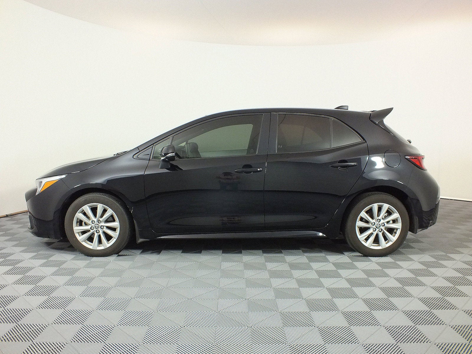 2025 Toyota Corolla Hatchback SE *1-OWNER*