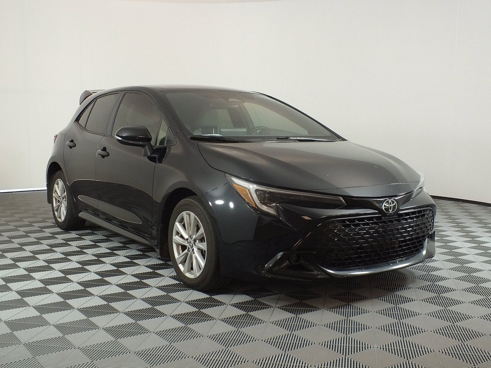 2025 Toyota Corolla Hatchback SE *1-OWNER*