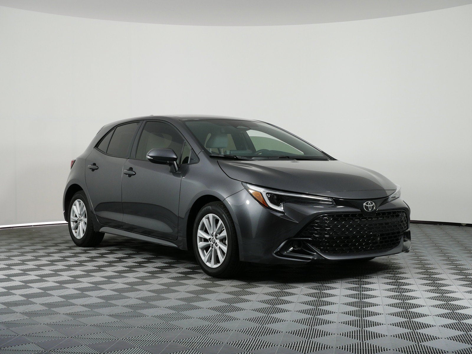 2024 Toyota Corolla Hatchback SE *1-OWNER! LOW MILES*