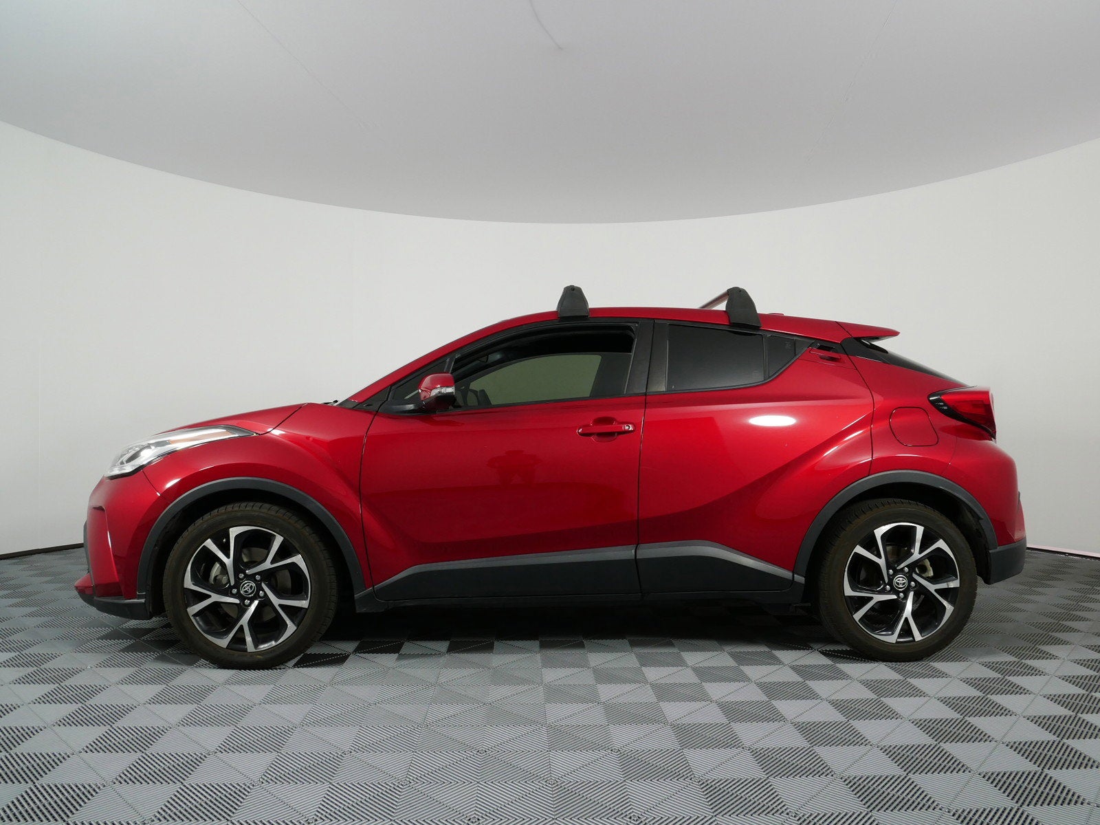 2021 Toyota C-HR XLE *CLEAN CARFAX*