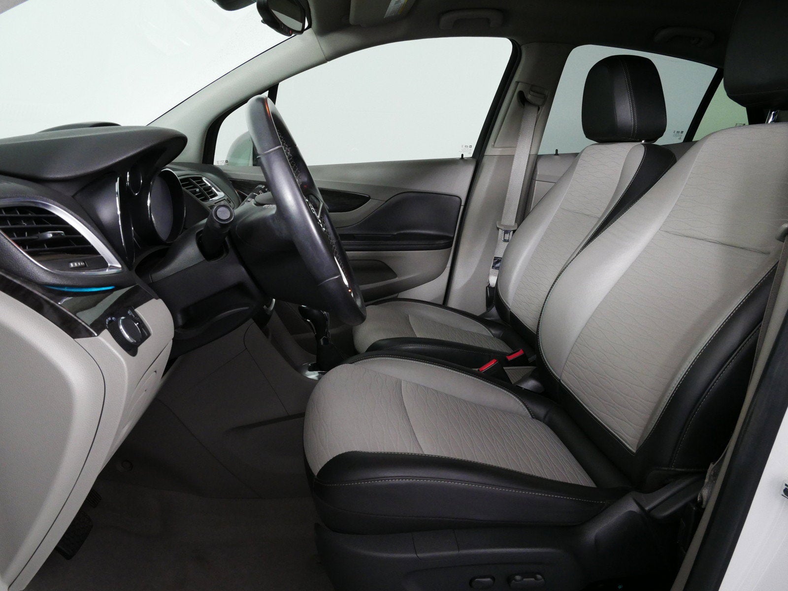 2016 Buick Encore Base *CLEAN CARFAX!*