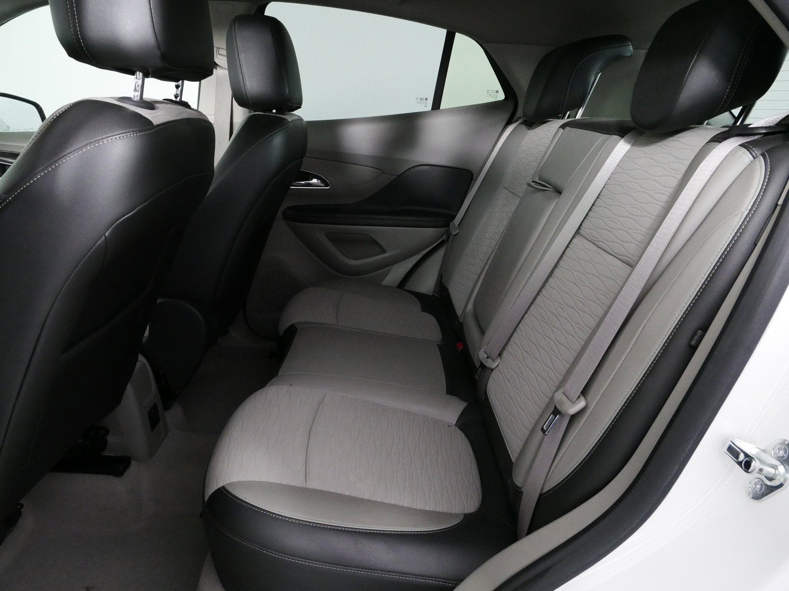 2016 Buick Encore Base *CLEAN CARFAX!*