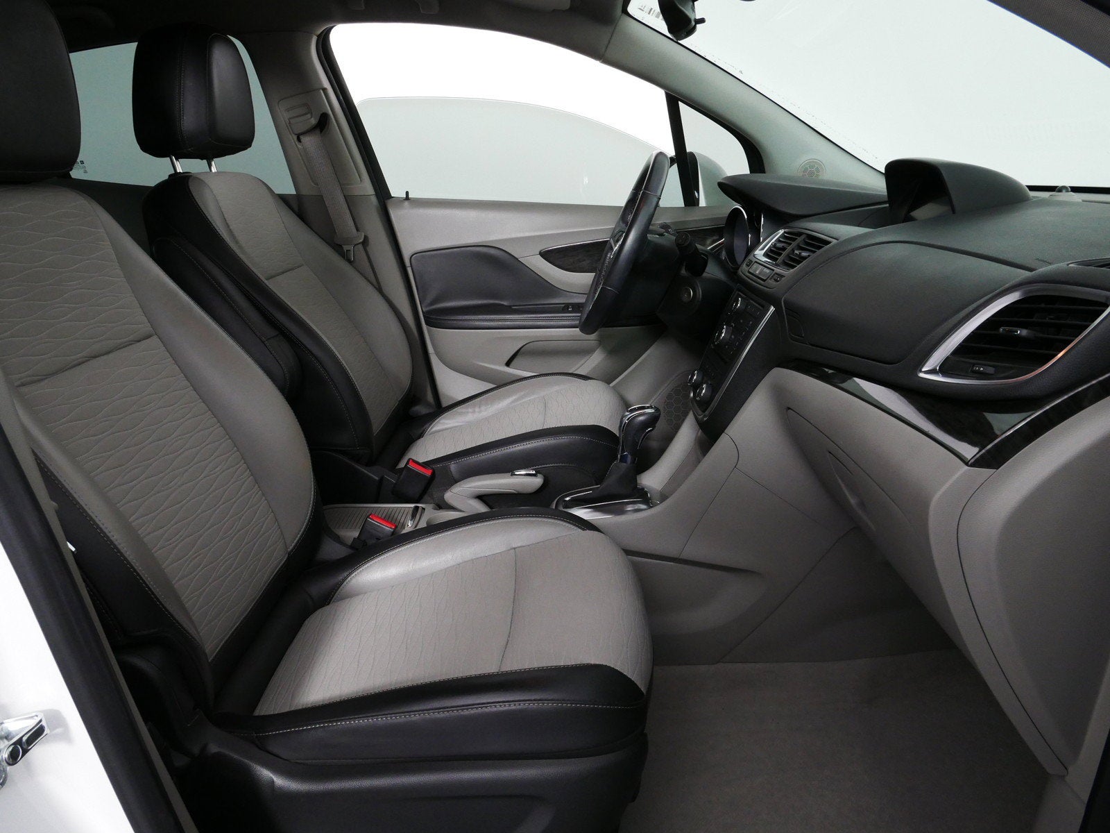 2016 Buick Encore Base *CLEAN CARFAX!*