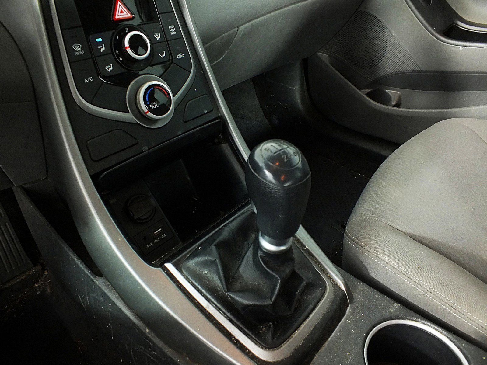 2016 Hyundai Elantra SE FWD *GREAT MPG!*