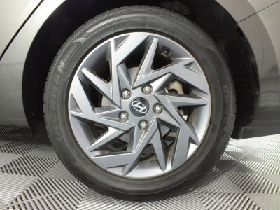 2024 Hyundai Elantra SEL FWD *CLEAN CARFAX, 1 OWNER!*