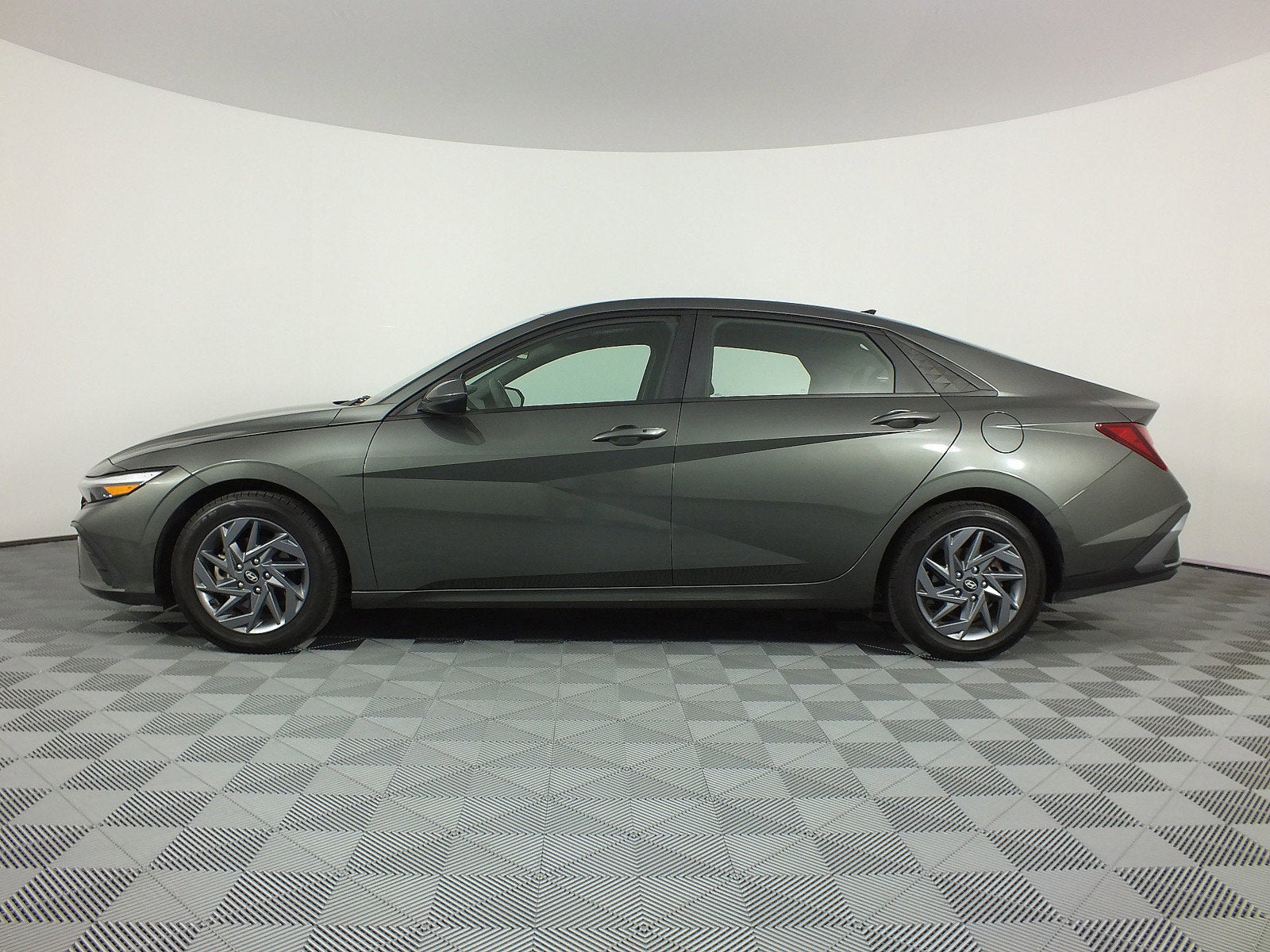 2024 Hyundai Elantra SEL FWD *CLEAN CARFAX, 1 OWNER!*