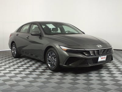 2024 Hyundai Elantra SEL FWD *CLEAN CARFAX, 1 OWNER!*