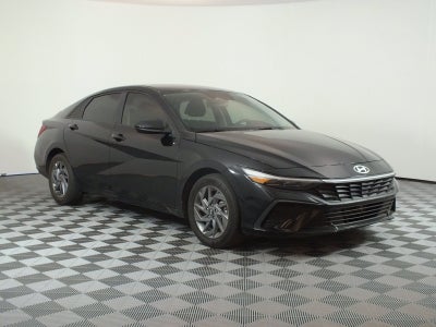 2024 Hyundai Elantra Blue Hybrid *CLEAN CARFAX*