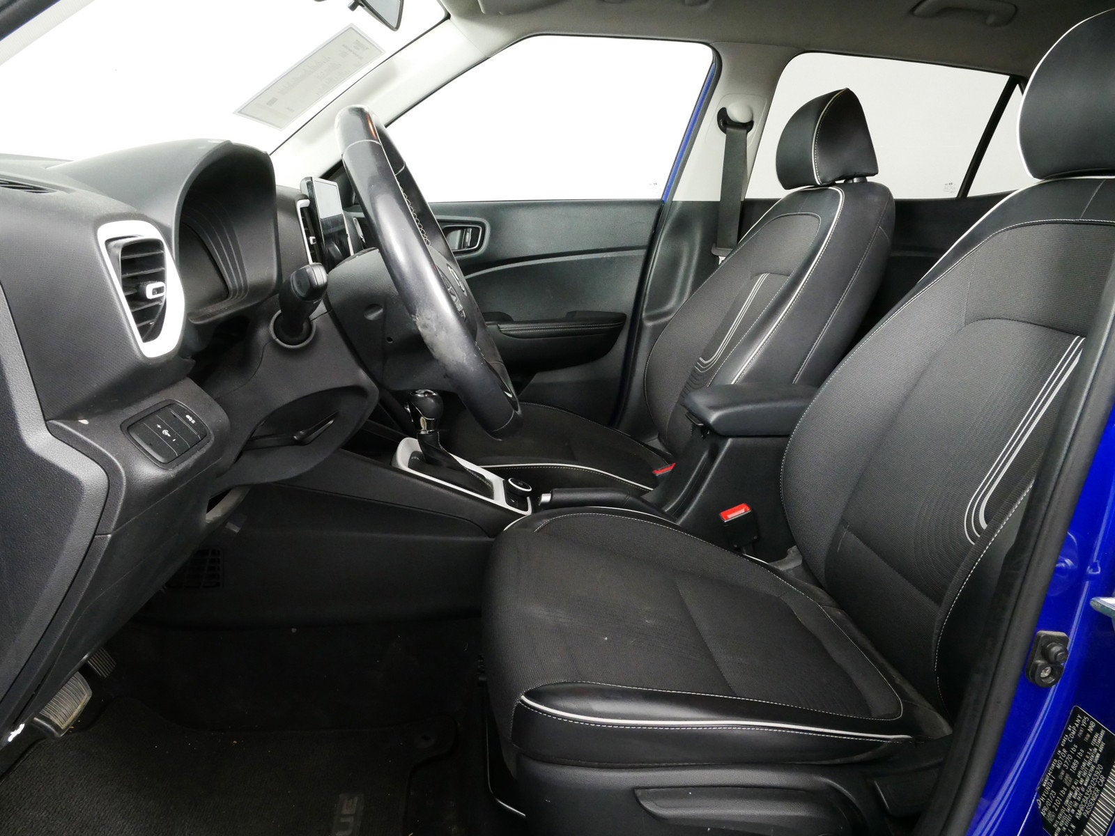 2023 Hyundai Venue Limited *1-OWNER*