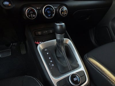 2024 Hyundai Venue SEL *LOW MILES!*