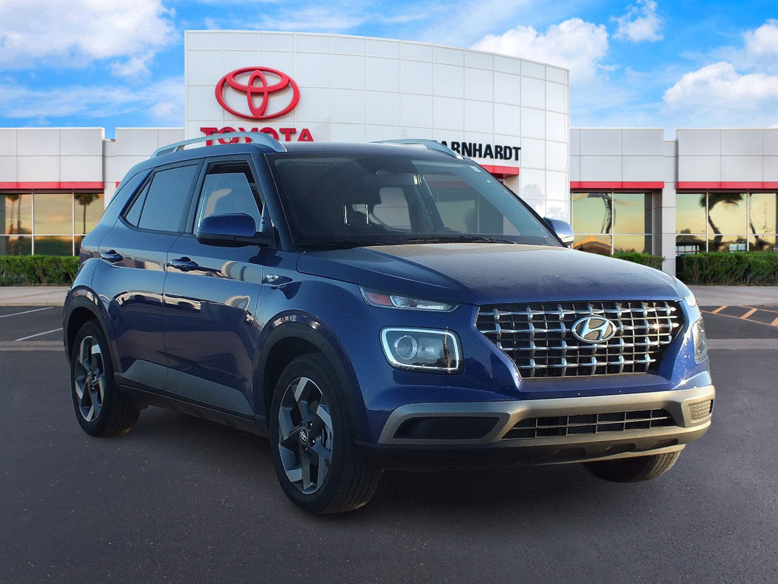 2024 Hyundai Venue SEL *LOW MILES!*