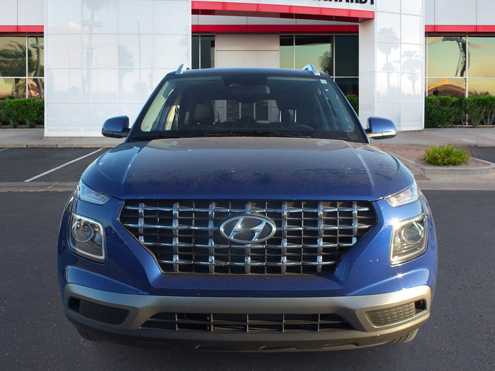 2024 Hyundai Venue SEL *LOW MILES!*