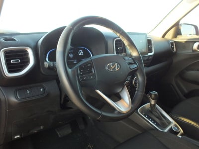 2024 Hyundai Venue SEL *LOW MILES!*