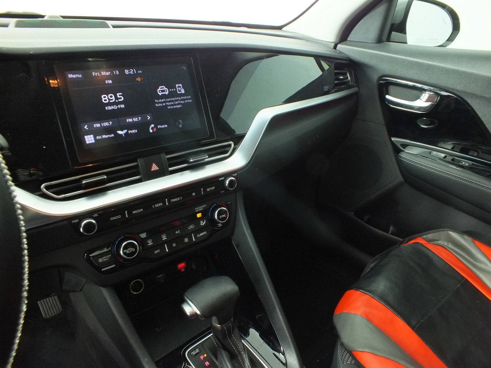 2022 Kia Niro LXS Plug-In Hybrid *CLEAN CARFAX, 1 OWNER!*