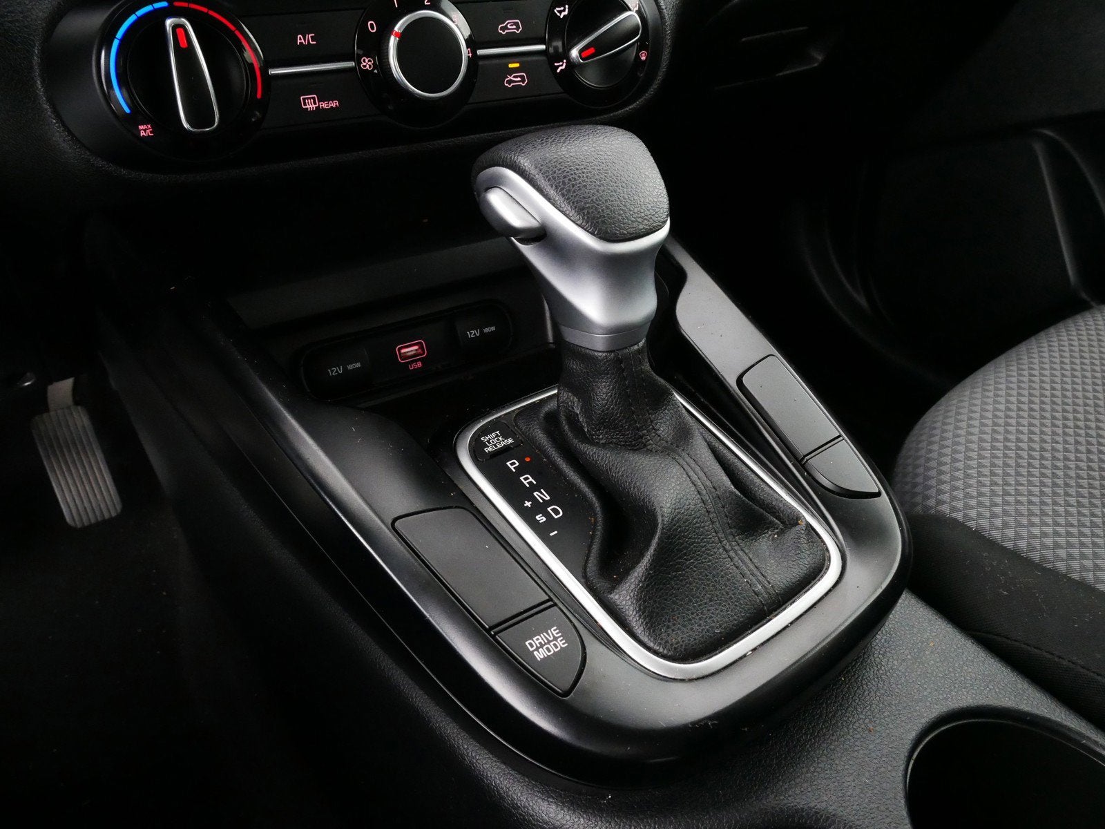 2022 Kia Soul LX FWD *CLEAN CARFAX!*