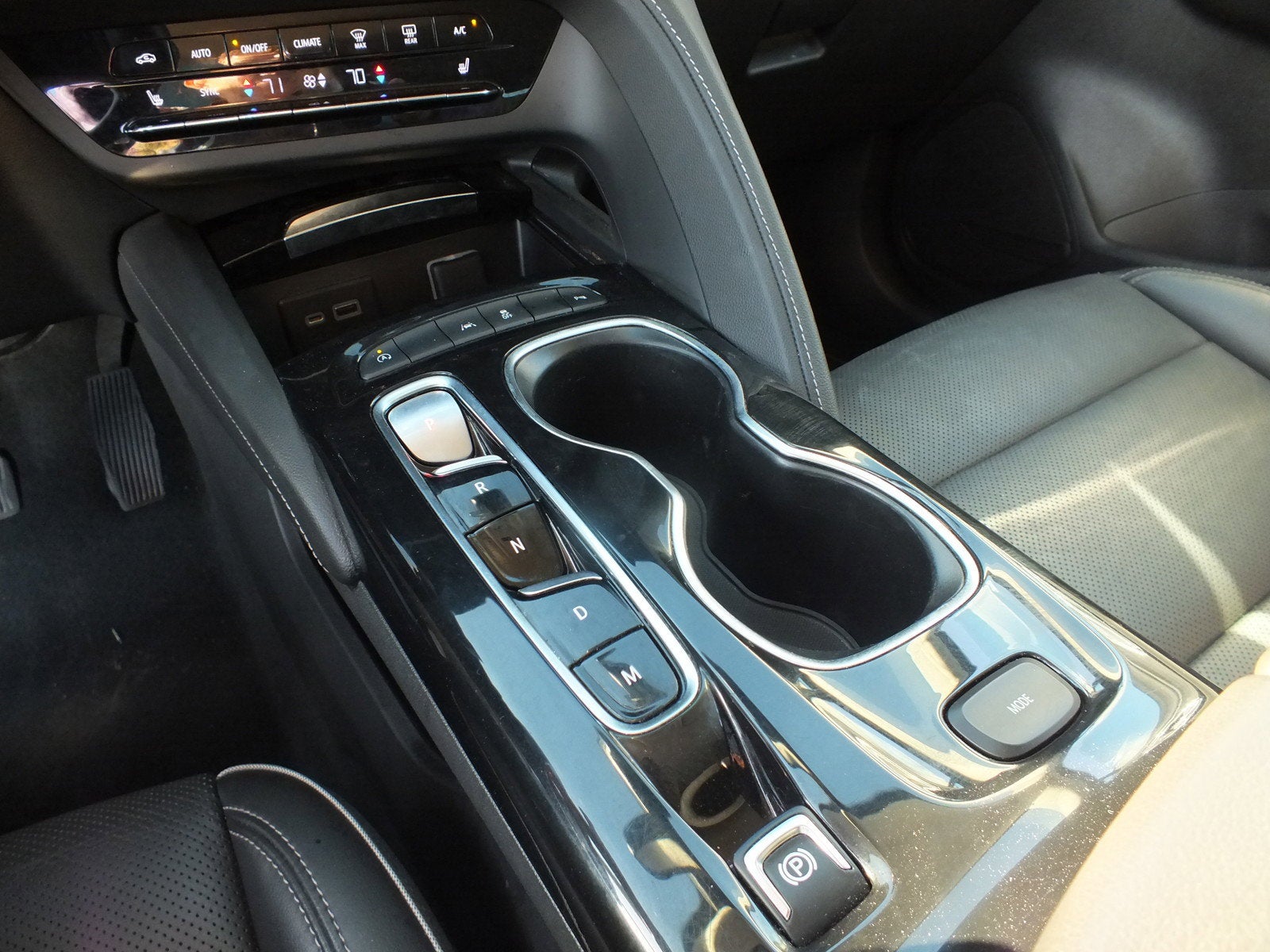 2023 Buick Envision Essence *1-OWNER*