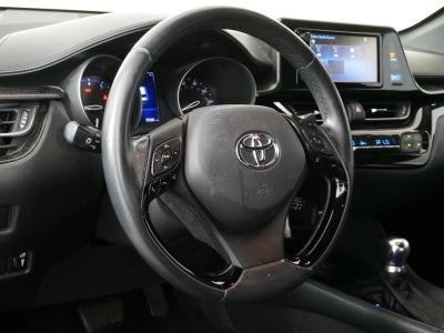 2018 Toyota C-HR XLE *CLEAN CARFAX*