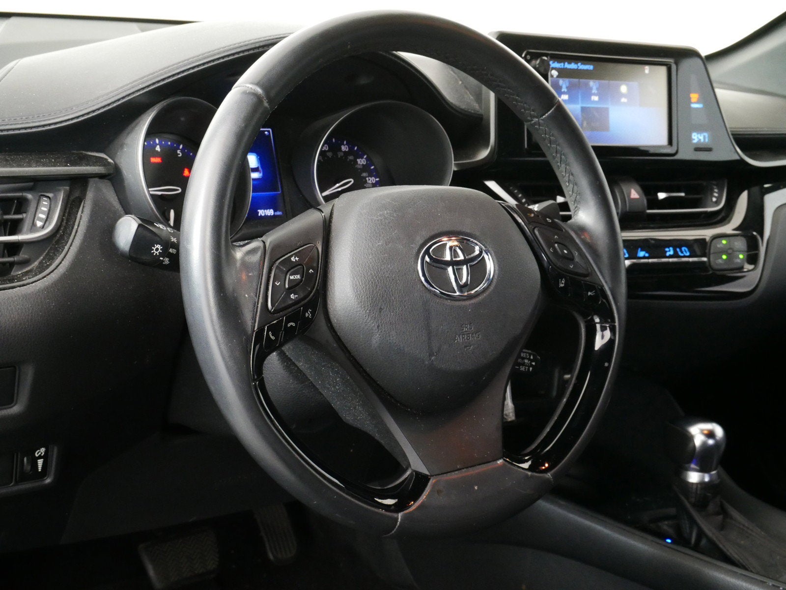 2018 Toyota C-HR XLE *CLEAN CARFAX*