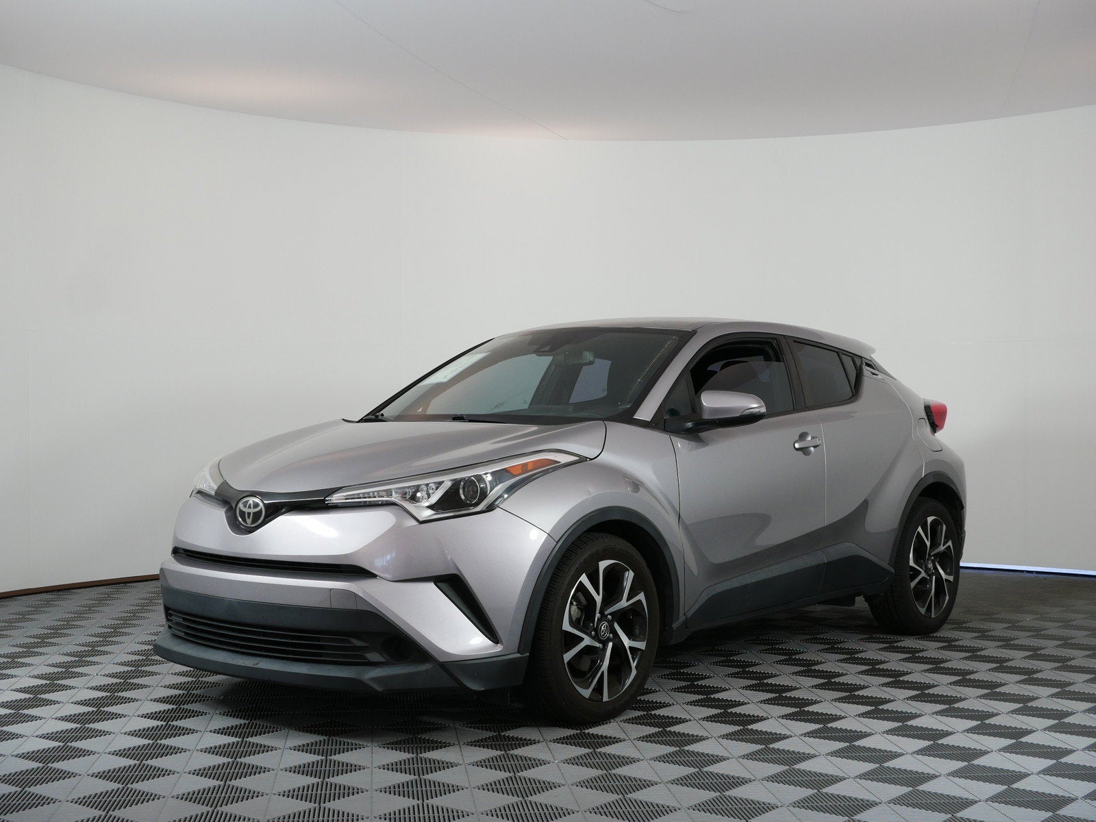2018 Toyota C-HR XLE *CLEAN CARFAX*