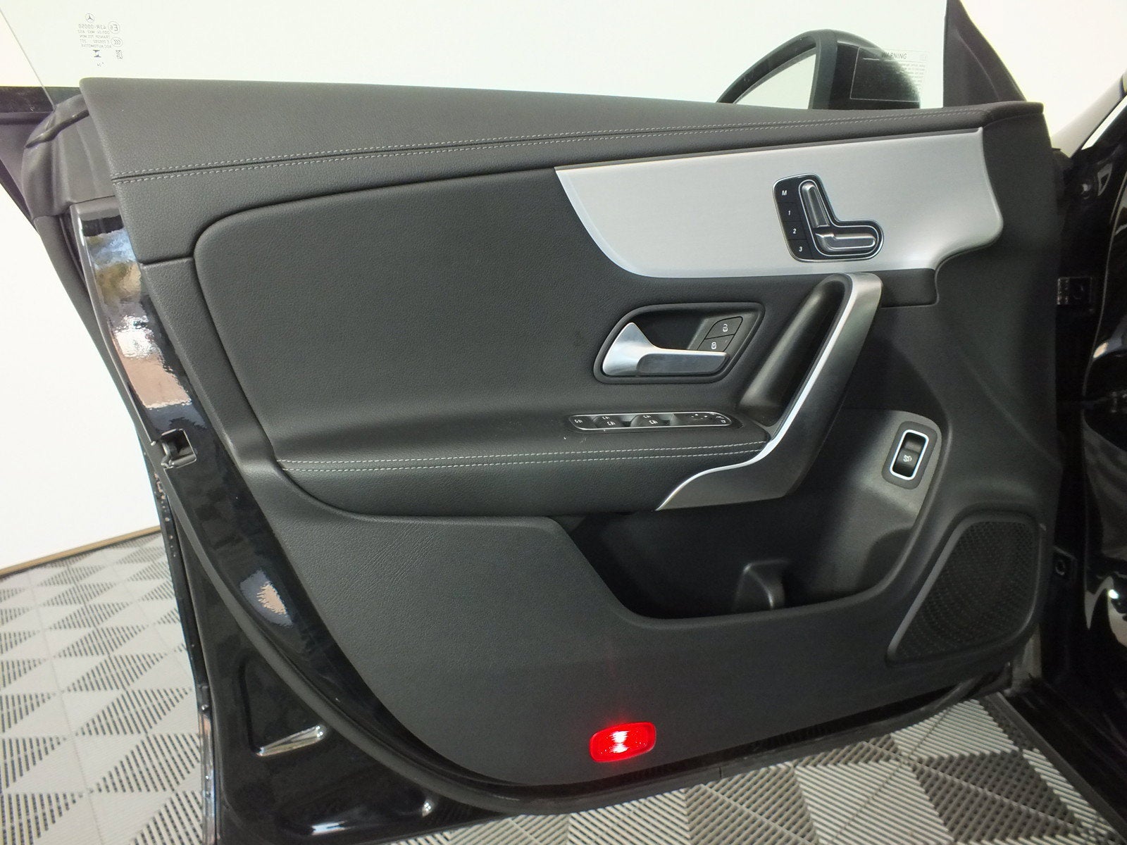 2025 Mercedes-Benz CLA CLA 250 Hybrid *1-OWNER*
