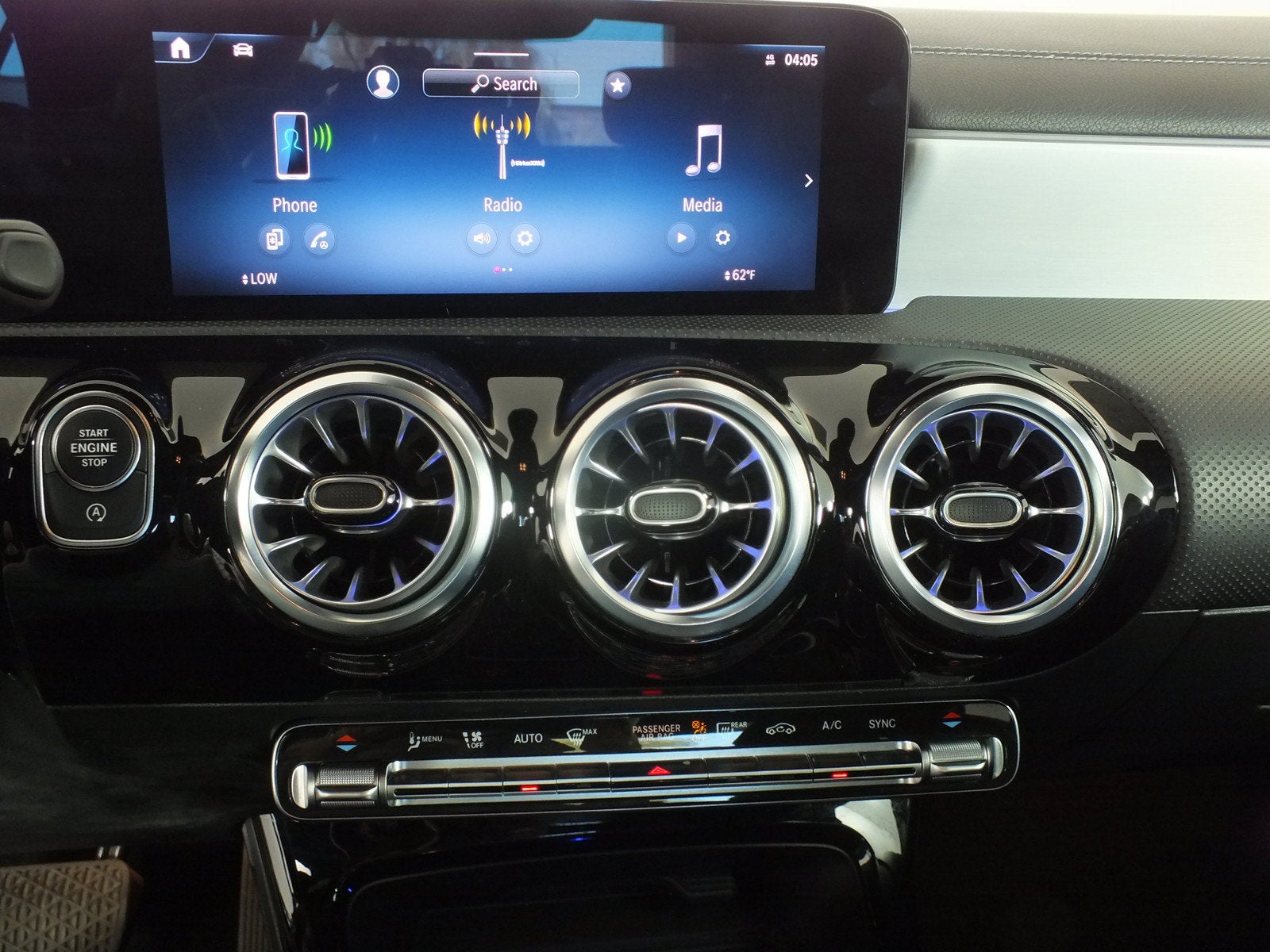 2025 Mercedes-Benz CLA CLA 250 Hybrid *1-OWNER*