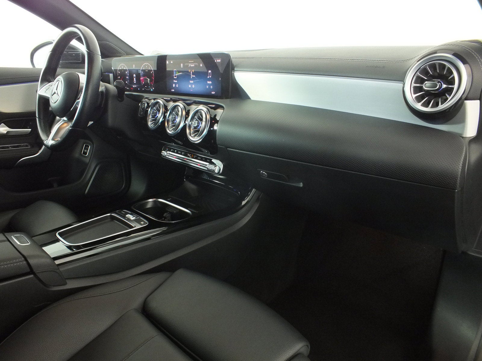 2025 Mercedes-Benz CLA CLA 250 Hybrid *1-OWNER*
