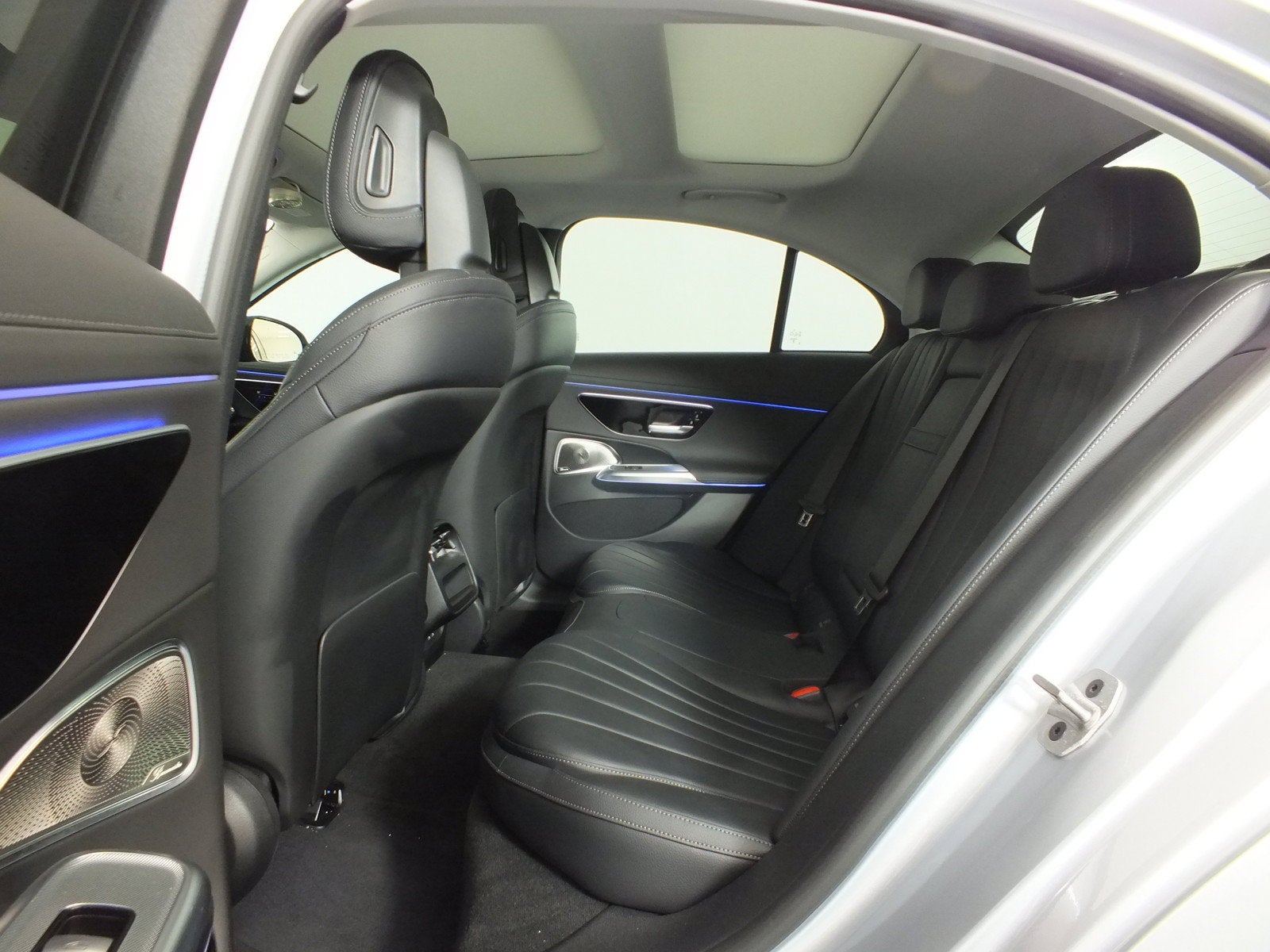 2024 Mercedes-Benz E-Class E 350 *CLEAN CARFAX! CRUISE IN STYLE!*