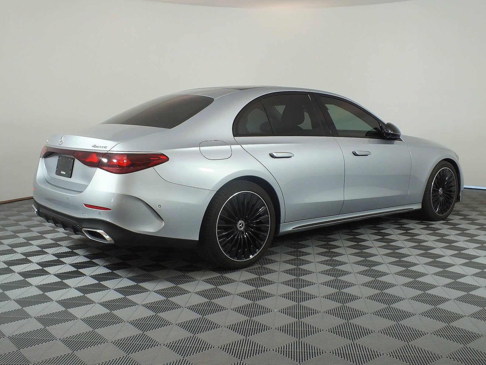 2024 Mercedes-Benz E-Class E 350 *CLEAN CARFAX! CRUISE IN STYLE!*