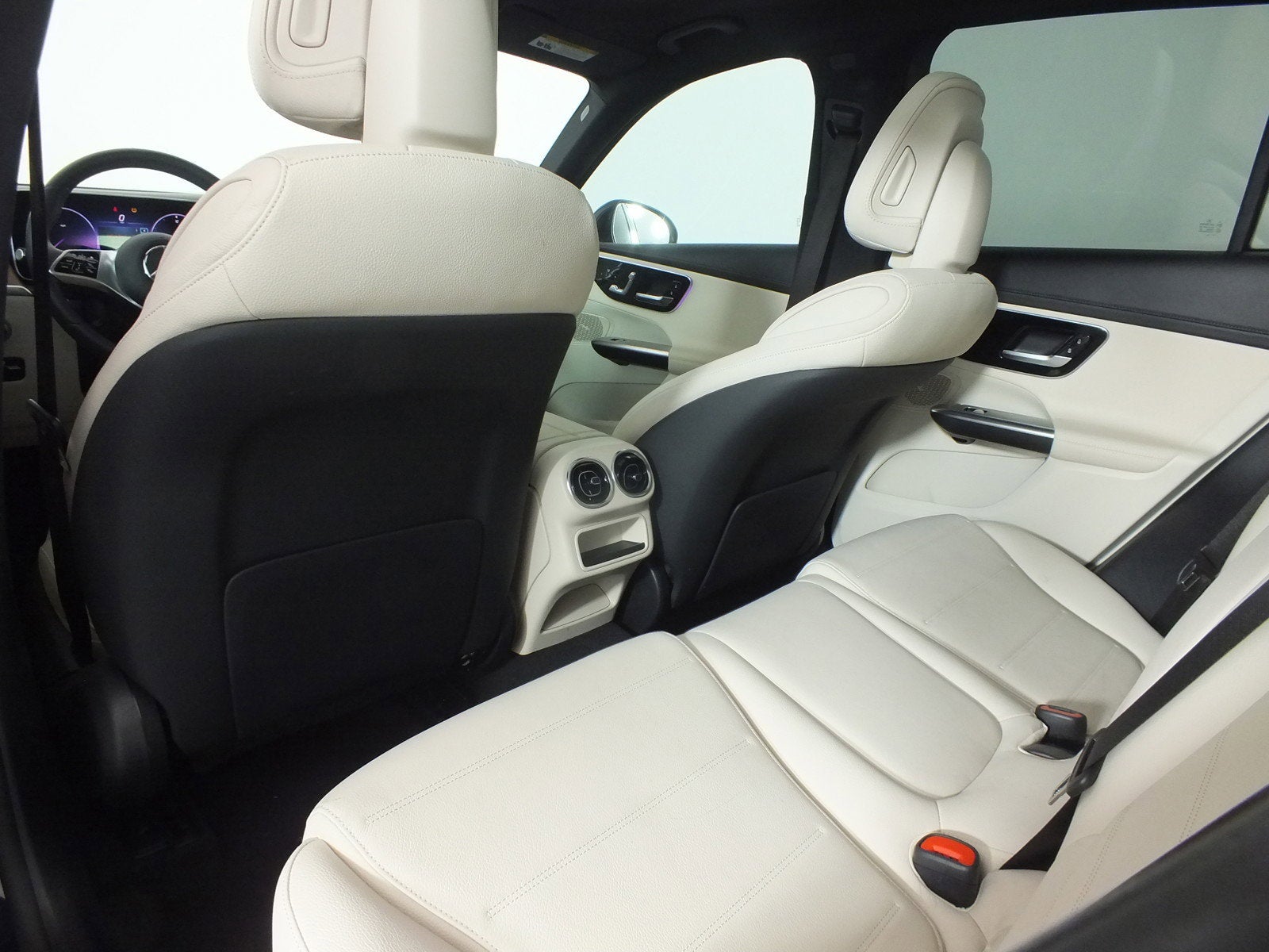 2024 Mercedes-Benz GLC GLC 300 *LOW MILES! CLEAN CARFAX!*