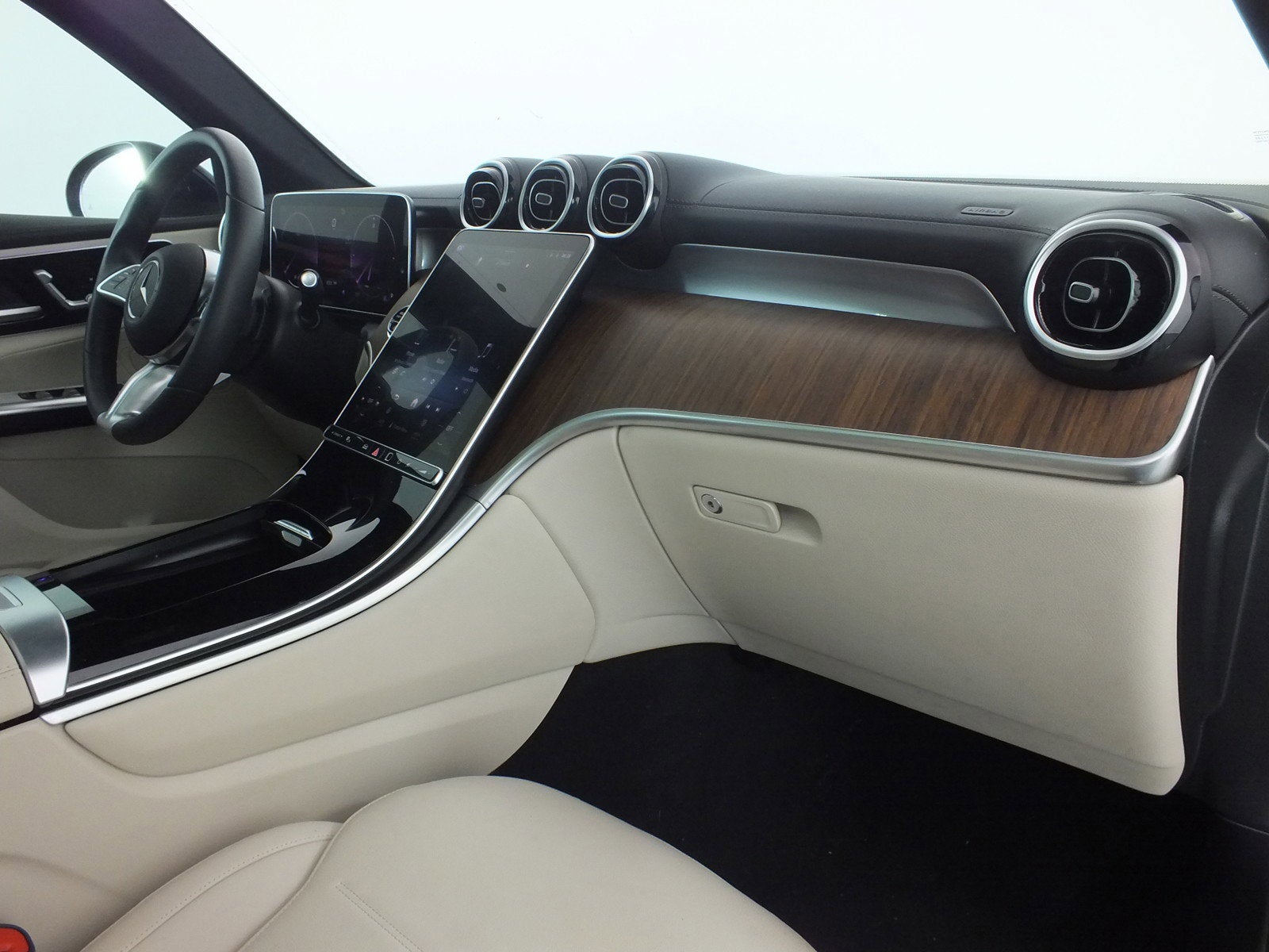 2024 Mercedes-Benz GLC GLC 300 *LOW MILES! CLEAN CARFAX!*