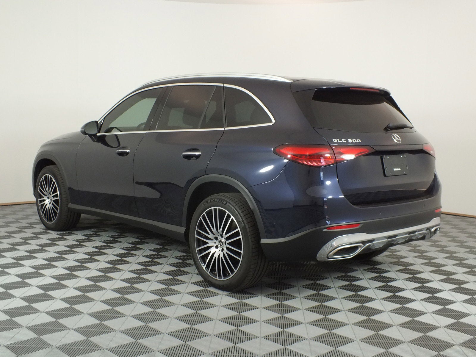 2024 Mercedes-Benz GLC GLC 300 *LOW MILES! CLEAN CARFAX!*