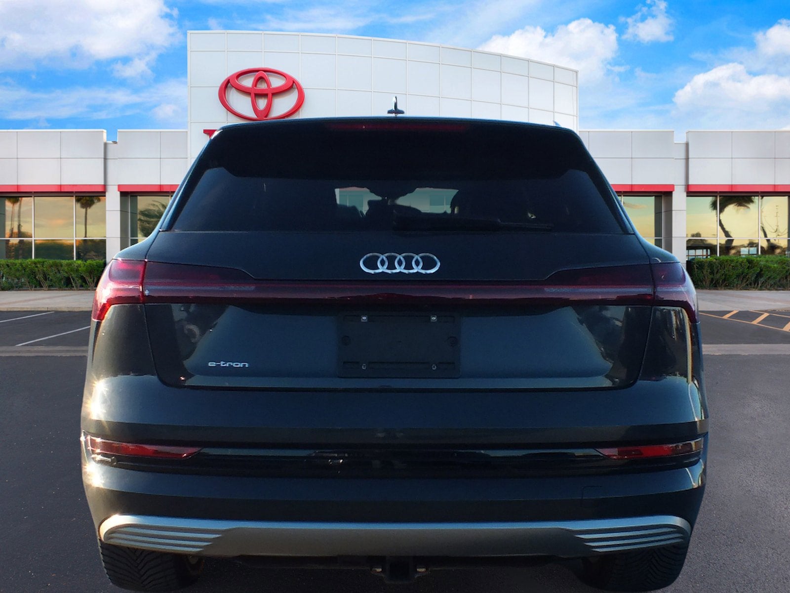 2019 Audi e-tron Prestige AWD *1 OWNER, CLEAN CARFAX!*