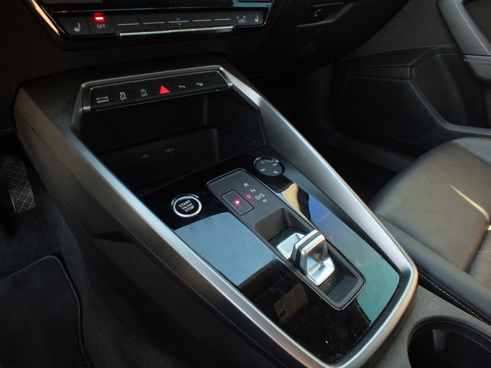 2023 Audi A3 Premium FWD *CLEAN CARFAX!*