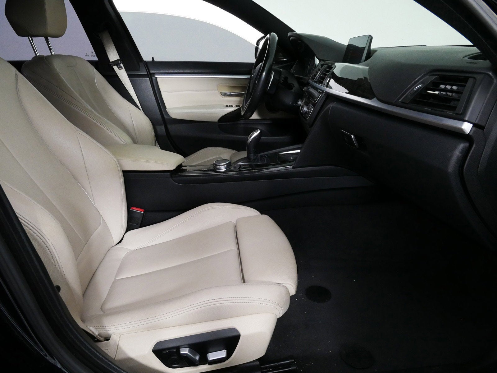2016 BMW 4 Series 435i *AFFORDABLE LUXURY!*