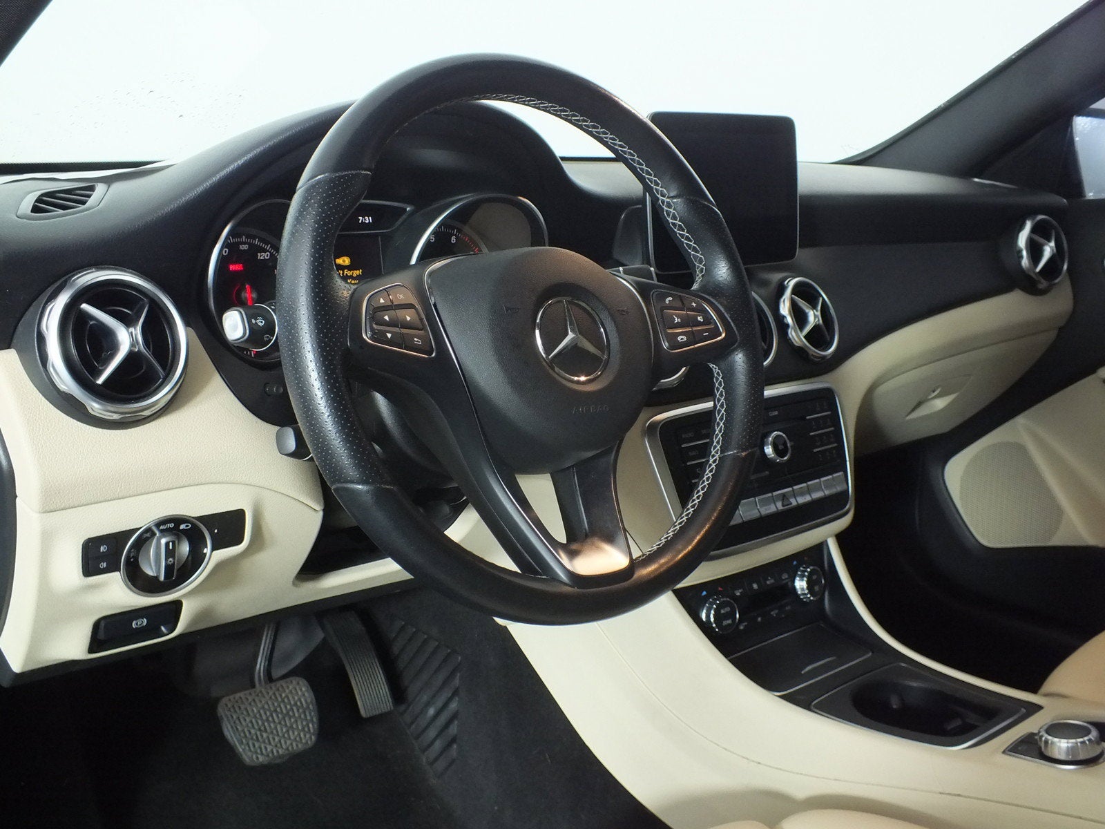 2019 Mercedes-Benz GLA GLA 250 AWD *LOOKS GREAT!*
