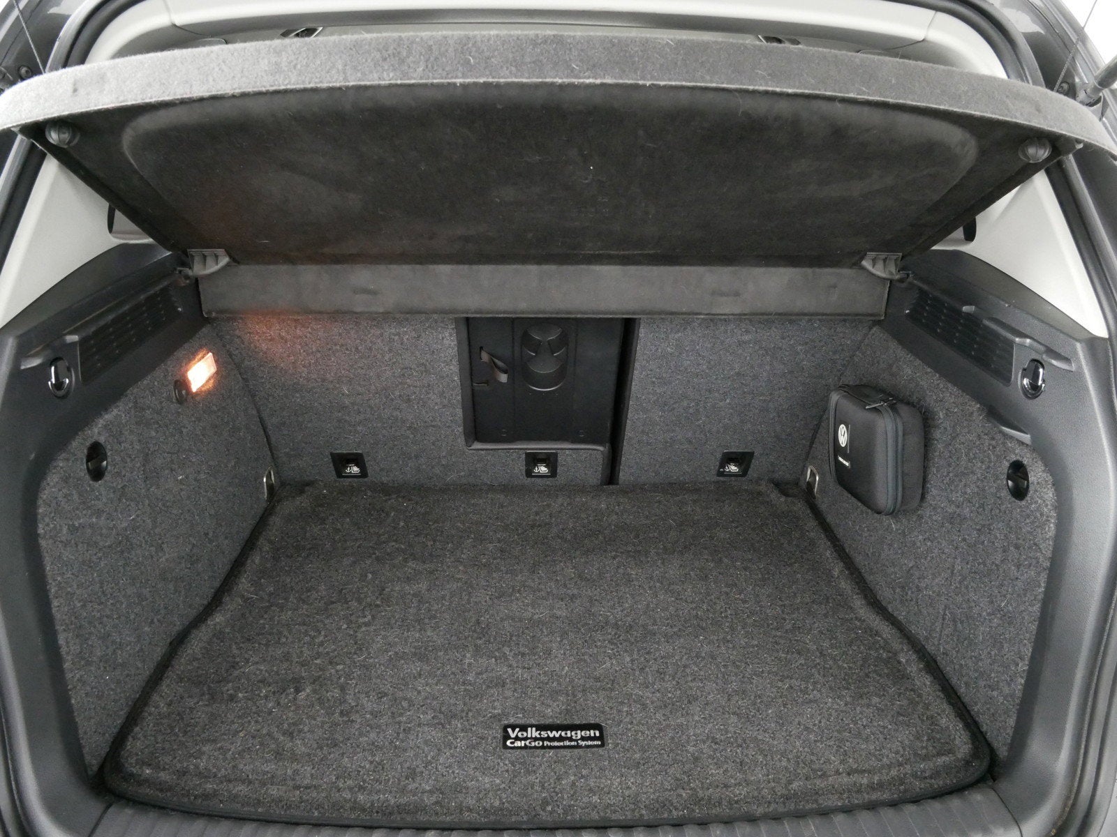 2016 Volkswagen Tiguan S *CLEAN CARFAX!*